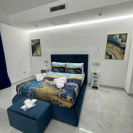 Nuance & 4*